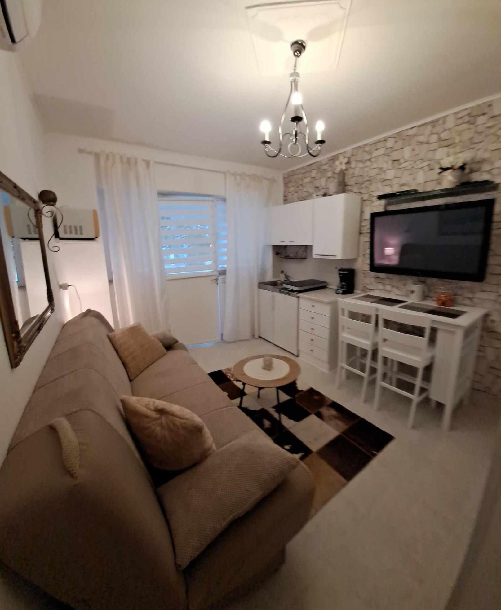 Royal Apartments Sandra 스틴잔 외부 사진