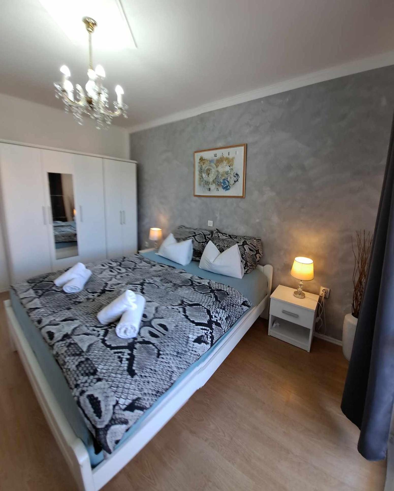 Royal Apartments Sandra 스틴잔 외부 사진