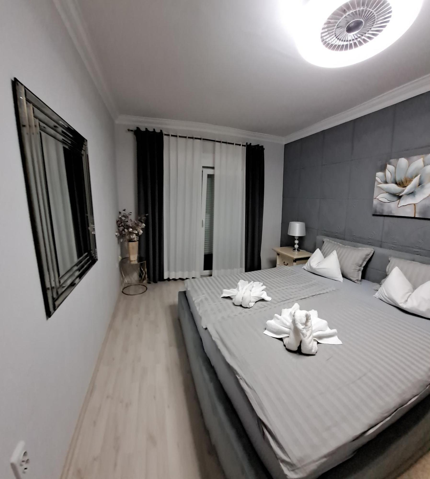 Royal Apartments Sandra 스틴잔 외부 사진