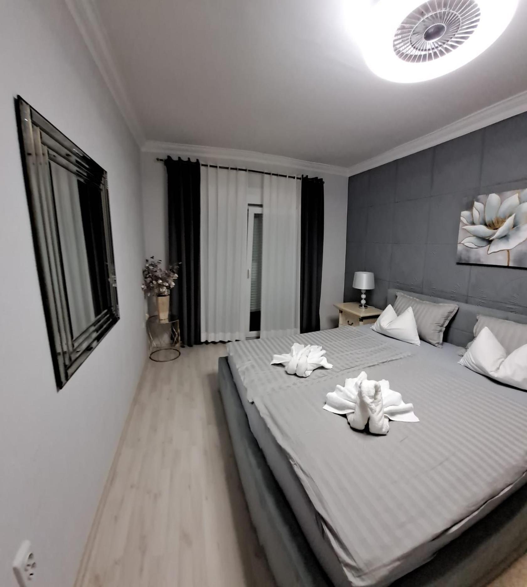 Royal Apartments Sandra 스틴잔 외부 사진